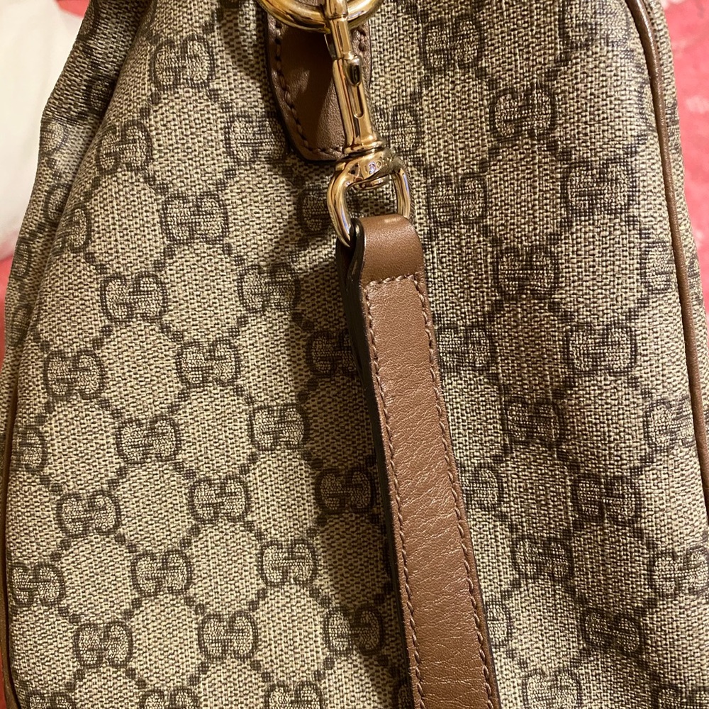 Like new Gucci bag